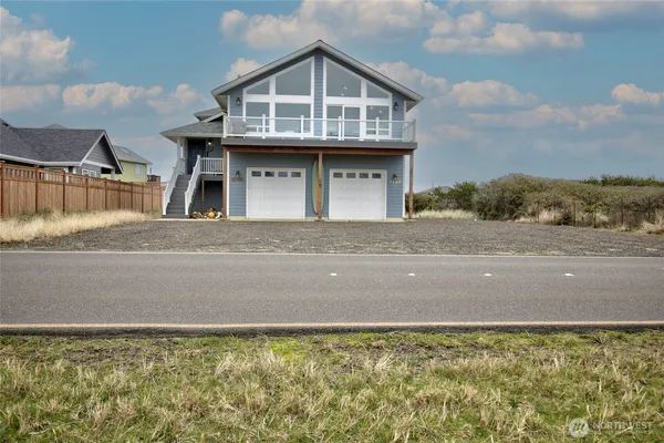 $439,950 | 1120 Ocean Shores Boulevard Southwest, Ocean Shores, WA 98569