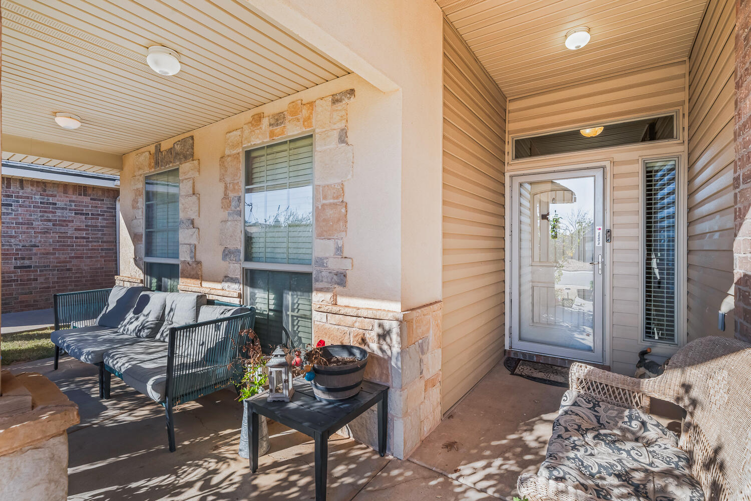 7022 94th Street Lubbock, TX 79424 - Photo 4 of 29 7022 94th St-28