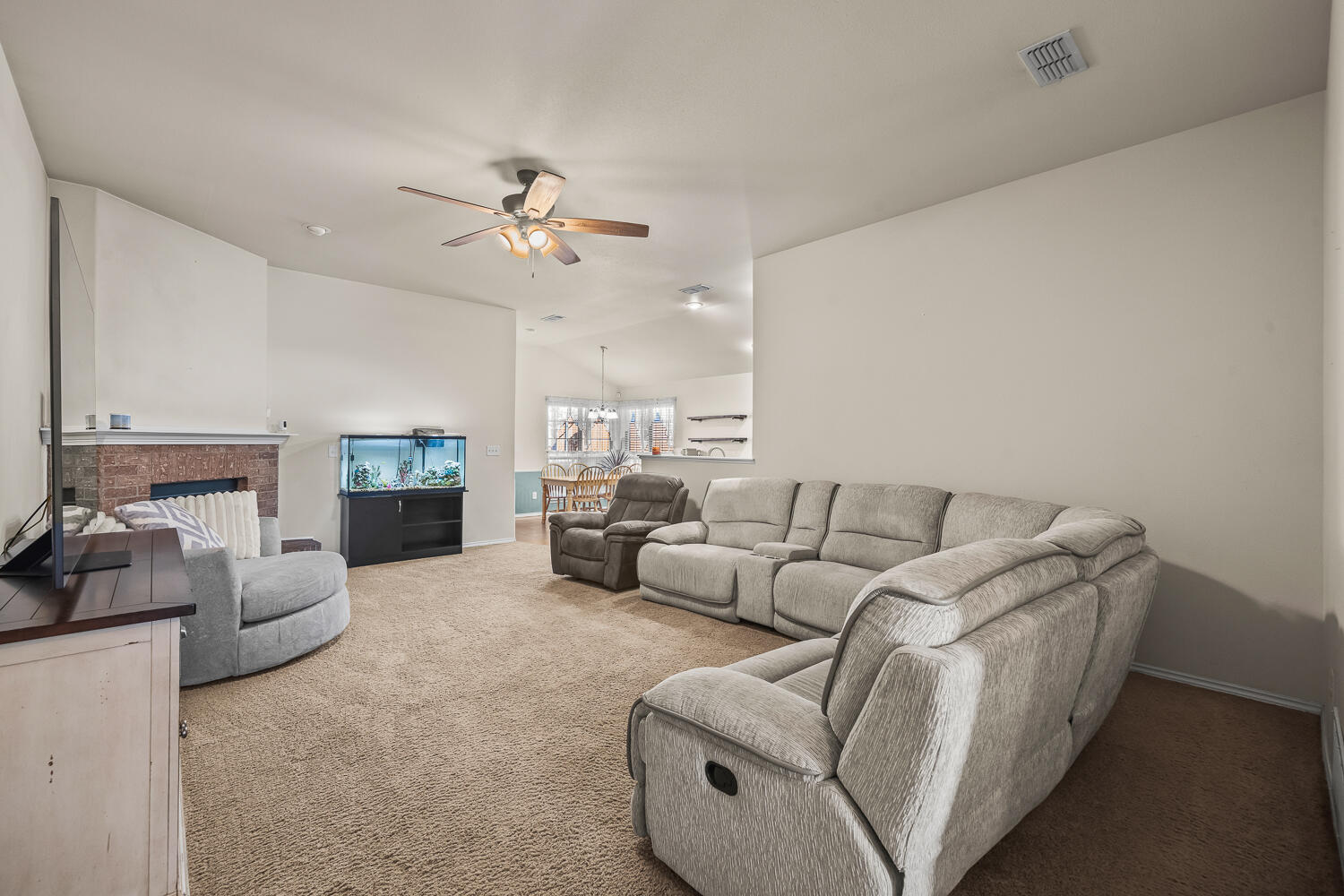 7022 94th Street Lubbock, TX 79424 - Photo 7 of 29 7022 94th St-22