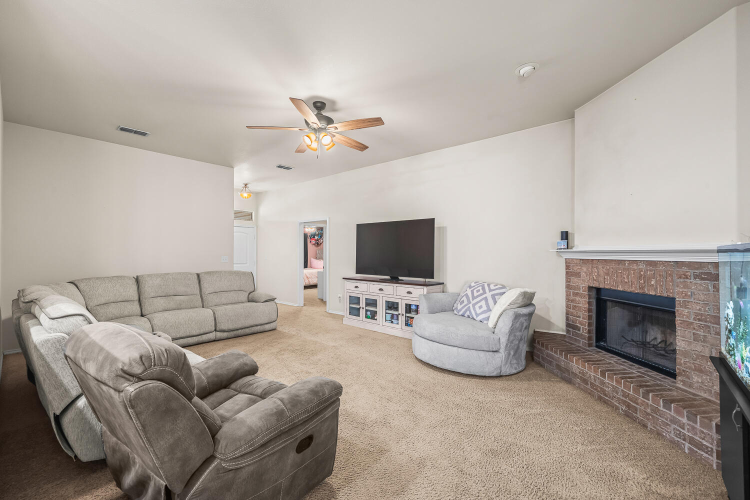 7022 94th Street Lubbock, TX 79424 - Photo 9 of 29 7022 94th St-19