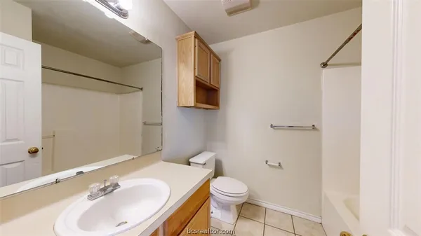 $450,000 | 2324-2326 Trace Meadows, College Station, TX 77845
