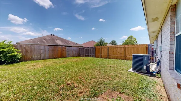 $450,000 | 2324-2326 Trace Meadows, College Station, TX 77845