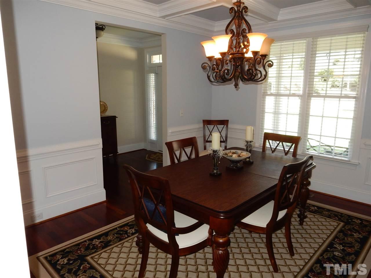 3201 Ringland Road Raleigh, NC 27613 - Photo 4 of 25 a view of a dining room with furniture and window
