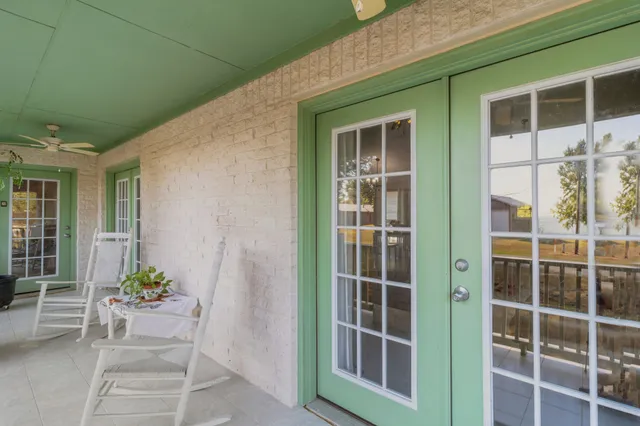 a view of front door and porch