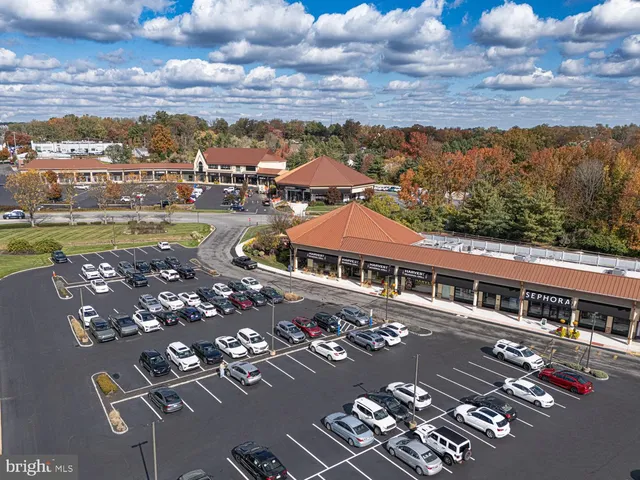 $1,800,000 | 257 Glen Mills Road, Unit B, Glen Mills, PA 19342