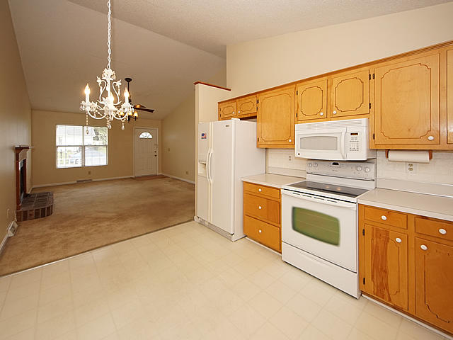 204 Two Hitch Road Goose Creek, SC 29445 - Photo 11 of 34 11