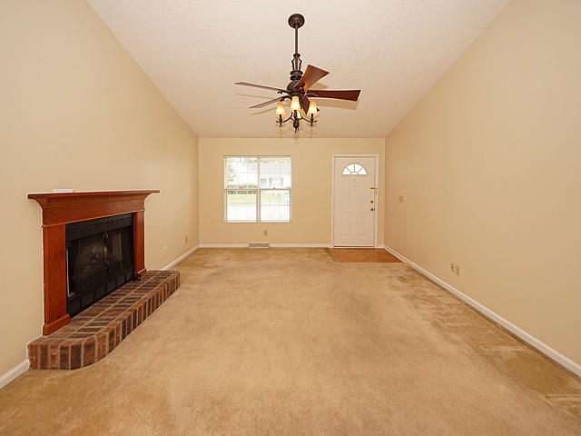 204 Two Hitch Road Goose Creek, SC 29445 - Photo 4 of 34 04
