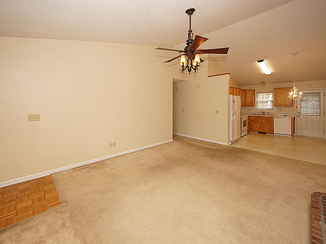 204 Two Hitch Road Goose Creek, SC 29445 - Photo 7 of 34 07