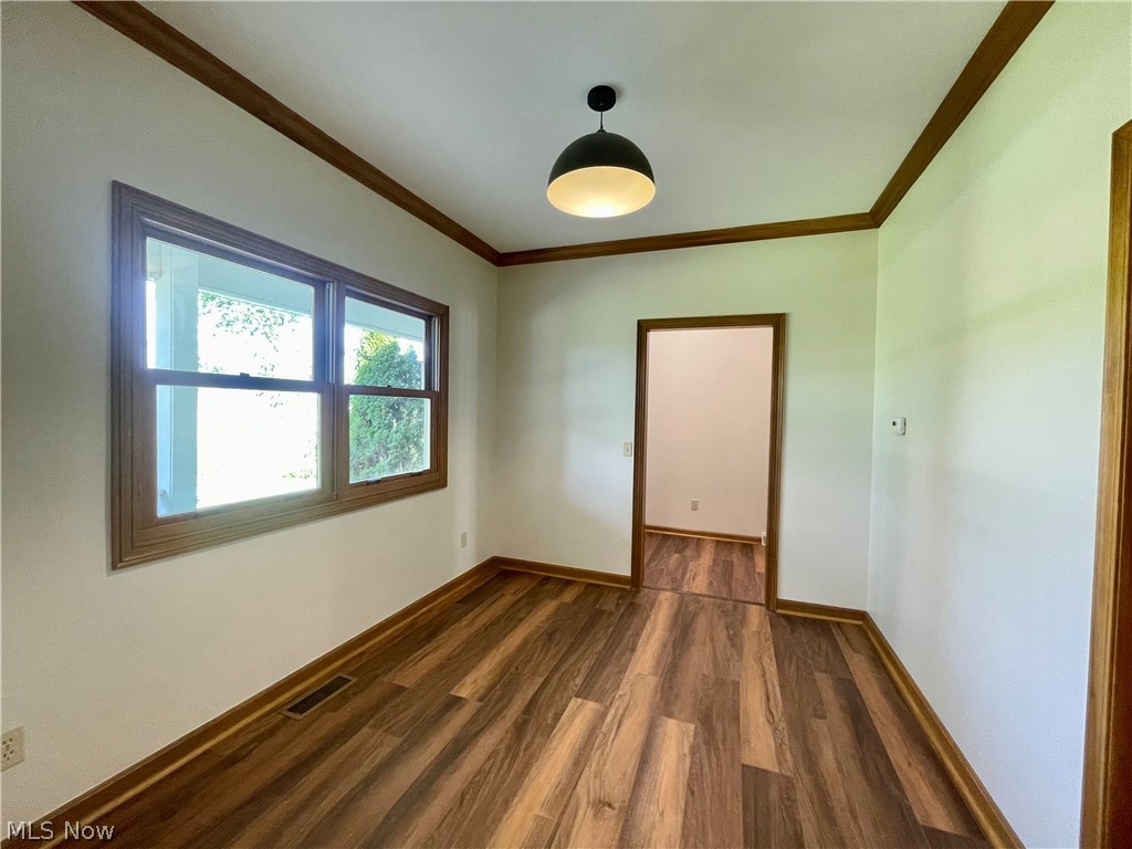 7609 Carter Road Northfield, OH 44067 - Photo 22 of 50 Flex room offers possibility of office or media room