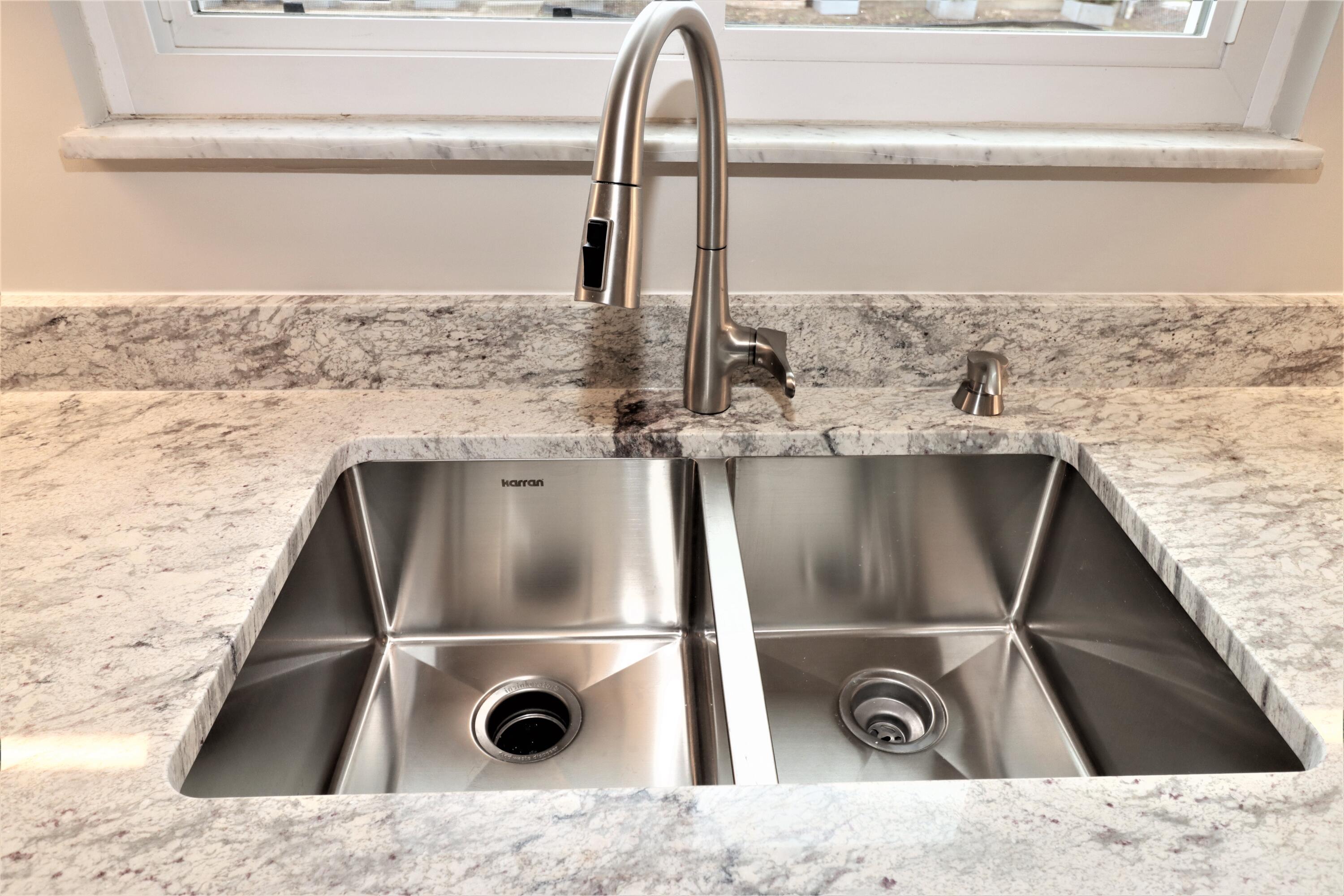 823 Ronson Avenue Gahanna, OH 43230 - Photo 4 of 37 Kitchen Sink, Garbage Disposal, and Soap Dispenser