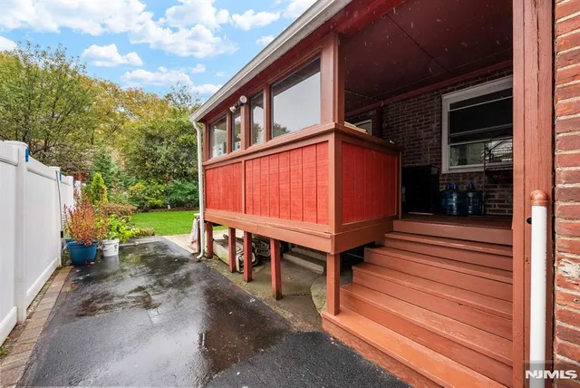 $749,000 | 1667 Ardsley Court, Teaneck, NJ 07666