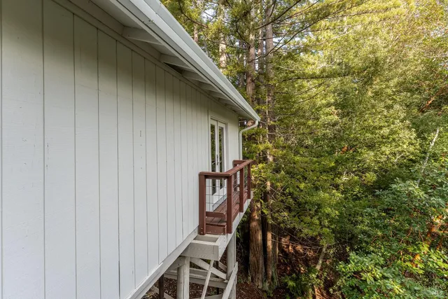 $349,000 | 25053 Robin Circle, Willits, CA 95490