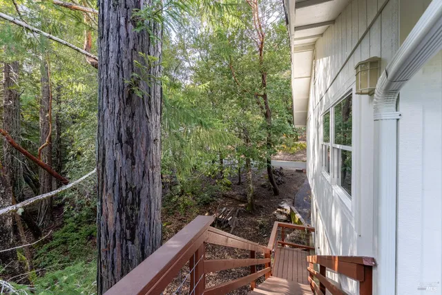 $349,000 | 25053 Robin Circle, Willits, CA 95490