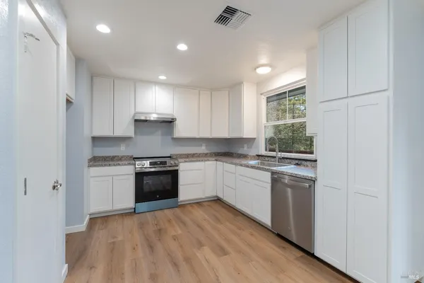 $339,000 | 25053 Robin Circle, Willits, CA 95490