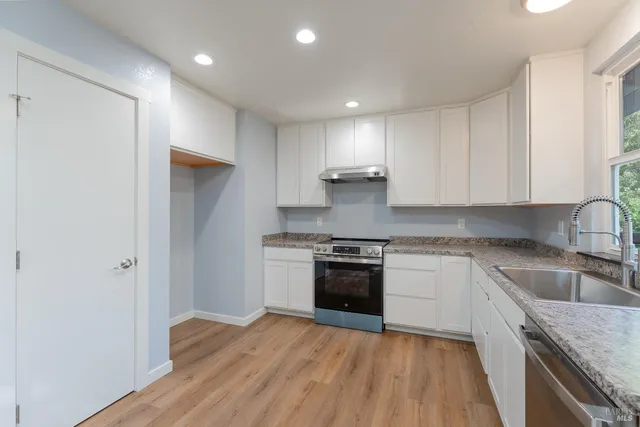 $349,000 | 25053 Robin Circle, Willits, CA 95490