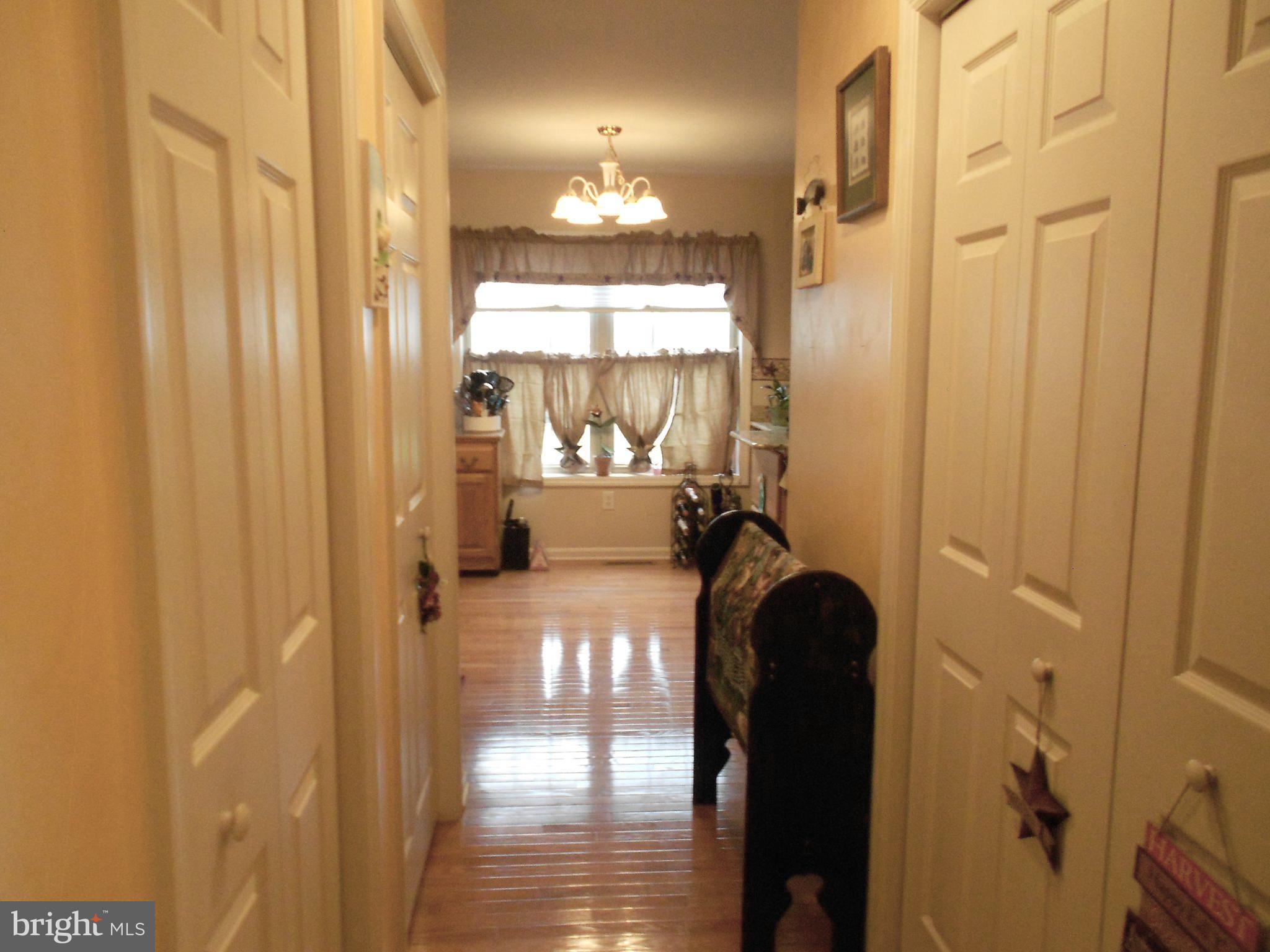 29 Ridge Avenue Carlisle, PA 17013 - Photo 8 of 37 Gallery Image 8