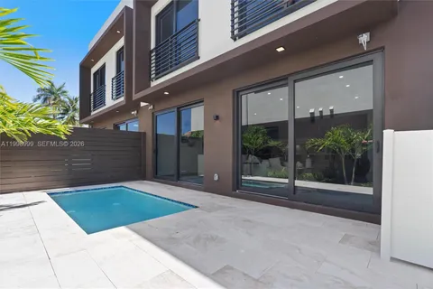 $1,800,000 | 2431 Northeast 18th Street, Fort Lauderdale, FL 33305