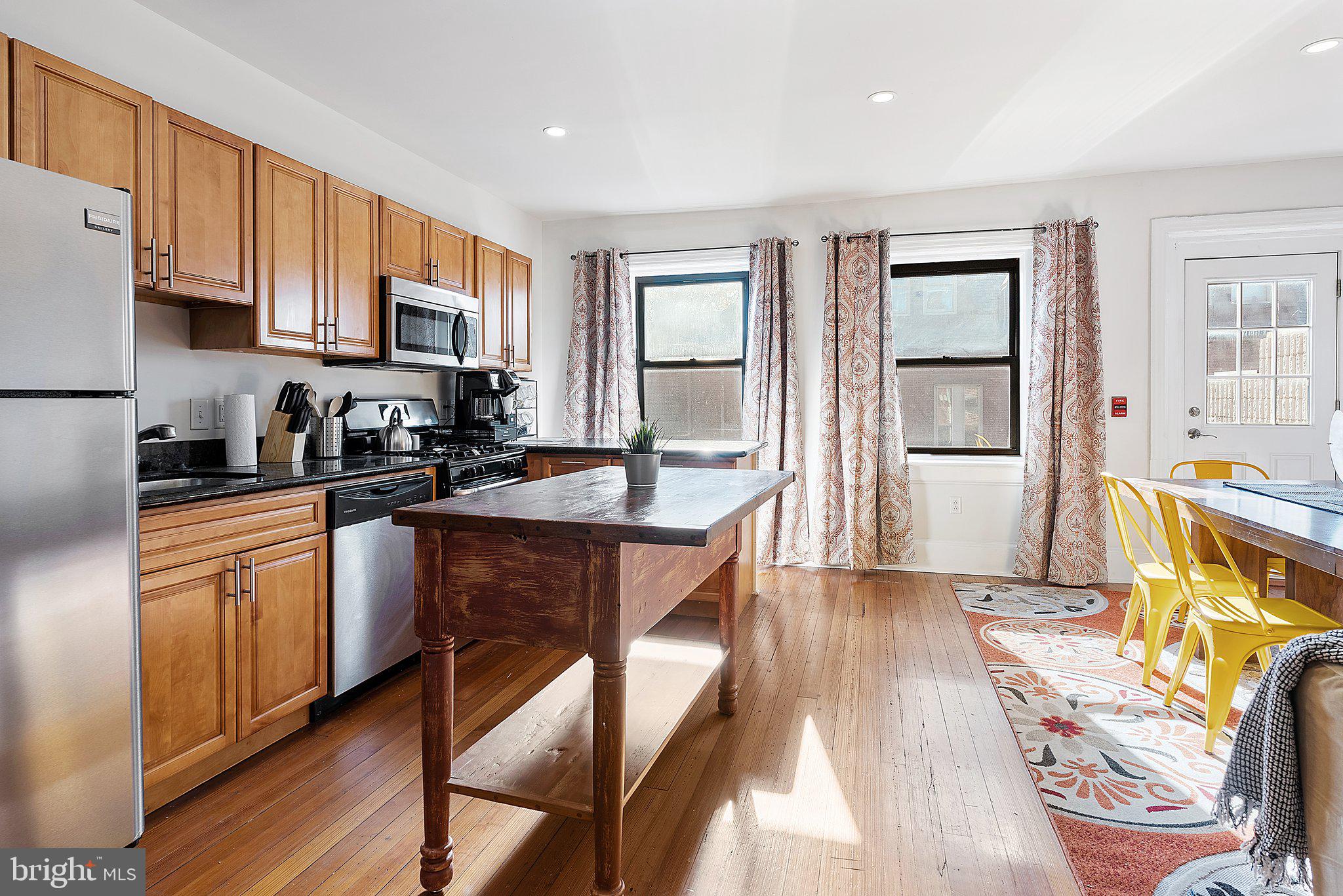 2134 Locust Street, Unit 4R Philadelphia, PA 19103 - Photo 4 of 30