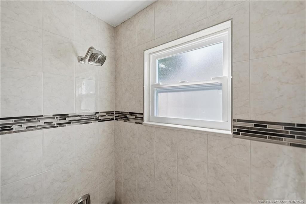 6703 Southeast Raintree Avenue Stuart, FL 34997 - Photo 11 of 50