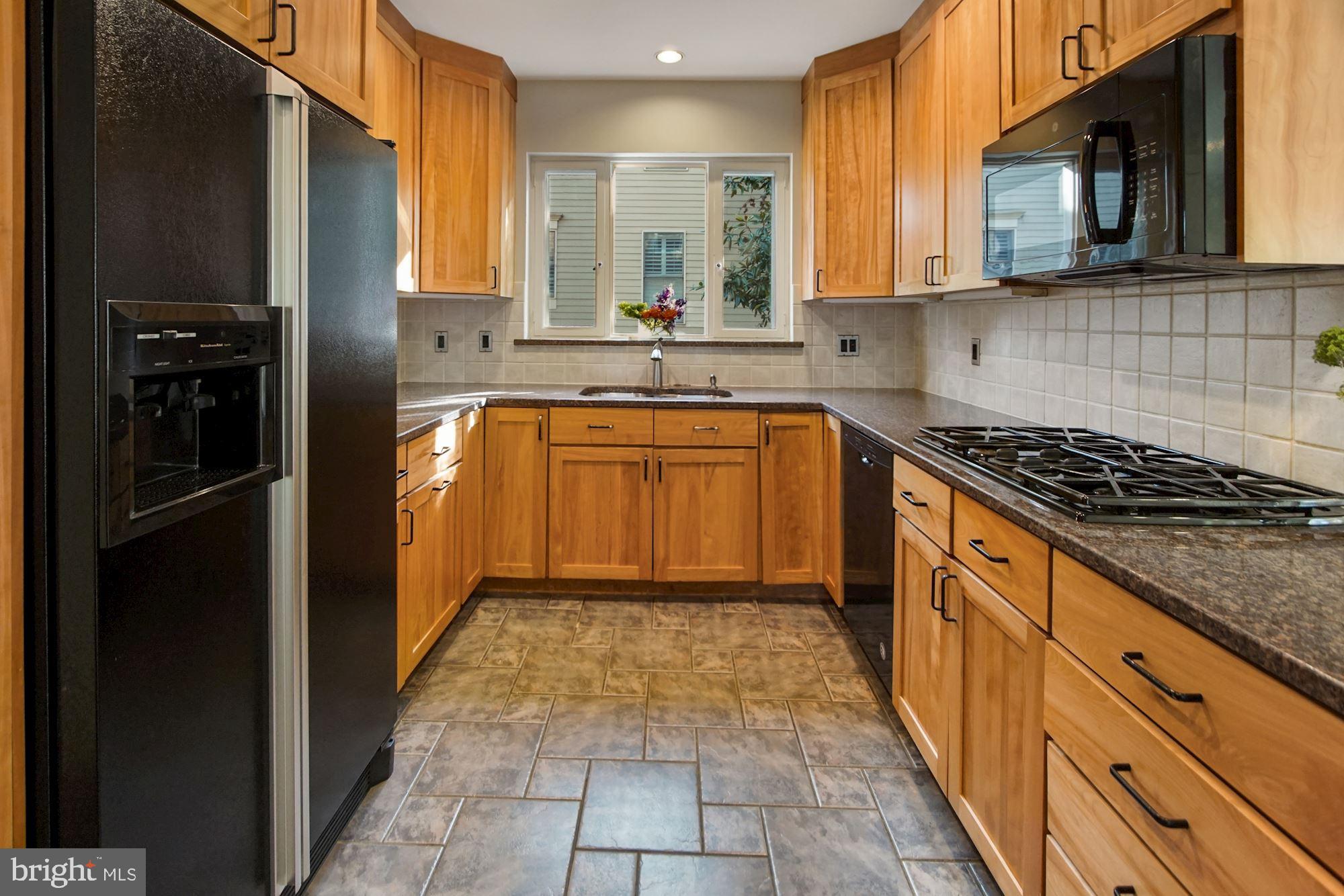 8119 Flower Avenue Takoma Park, MD 20912 - Photo 16 of 49