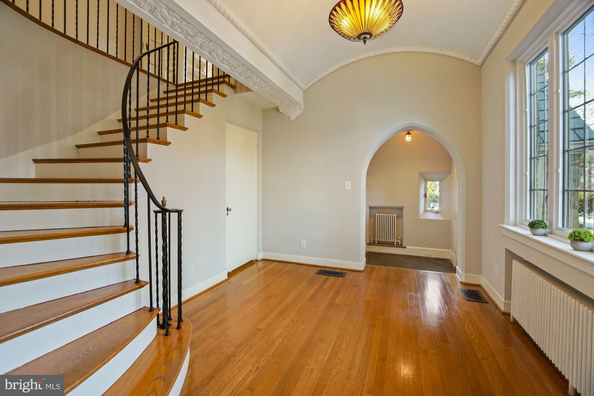 8119 Flower Avenue Takoma Park, MD 20912 - Photo 4 of 49