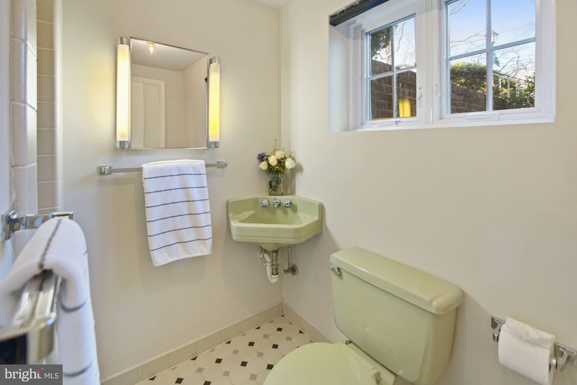 8119 Flower Avenue Takoma Park, MD 20912 - Photo 43 of 49