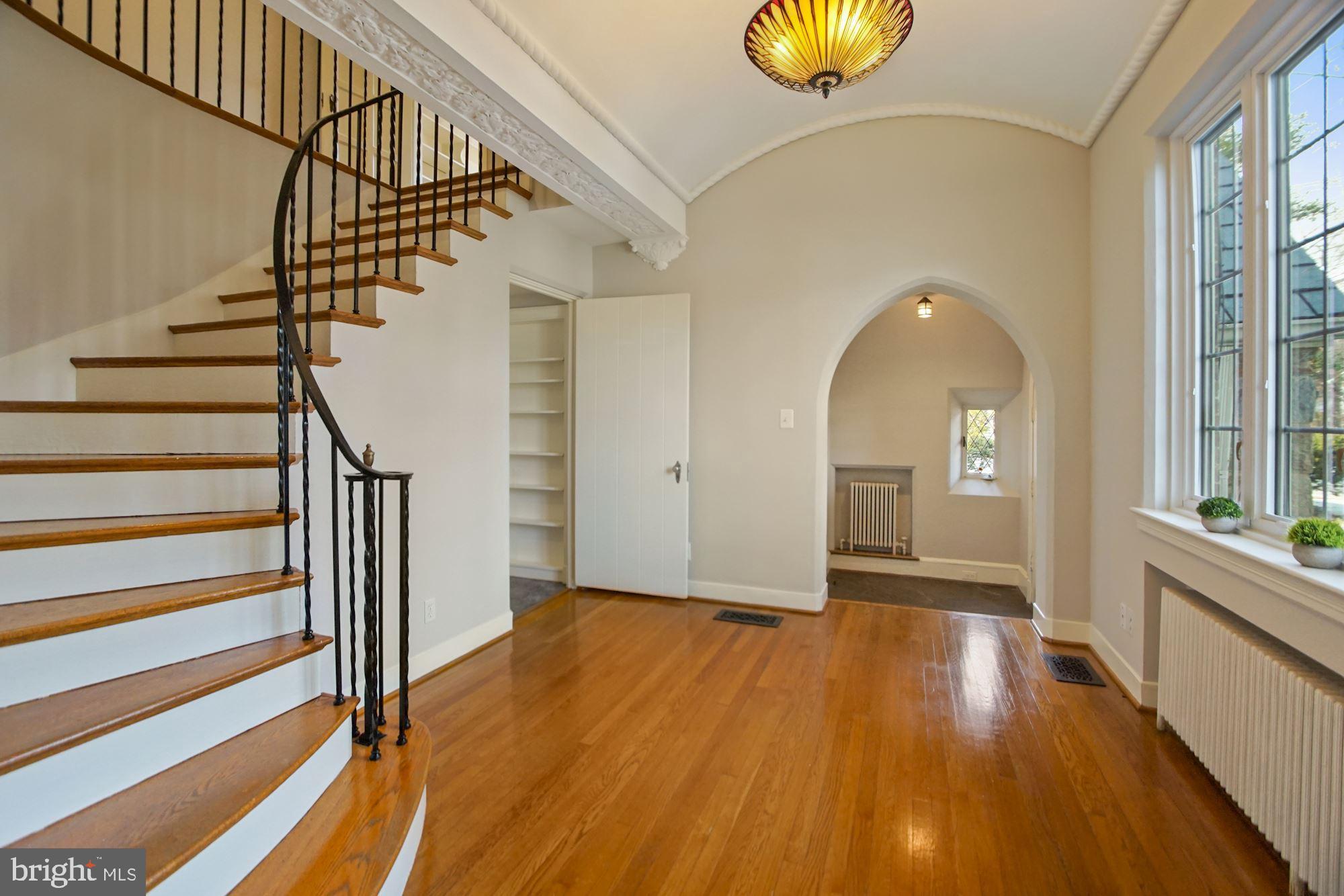 8119 Flower Avenue Takoma Park, MD 20912 - Photo 5 of 49