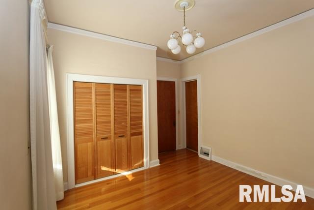 2323 North Prospect Road Peoria, IL 61603 - Photo 15 of 36 Gallery Image 15
