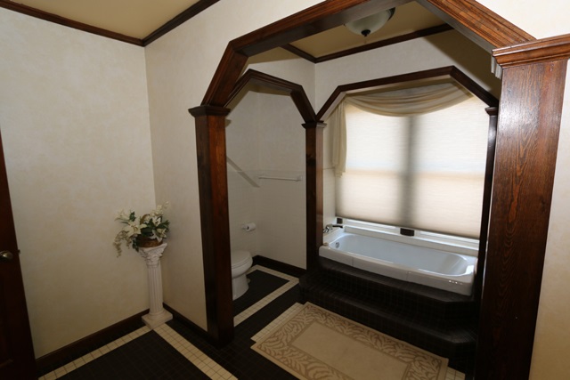 2323 North Prospect Road Peoria, IL 61603 - Photo 25 of 36 Gallery Image 25