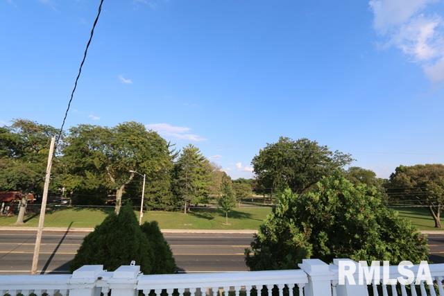 2323 North Prospect Road Peoria, IL 61603 - Photo 26 of 36 Gallery Image 26