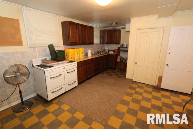 2323 North Prospect Road Peoria, IL 61603 - Photo 31 of 36 Gallery Image 31