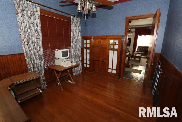 2323 North Prospect Road Peoria, IL 61603 - Photo 10 of 36 Gallery Image 10