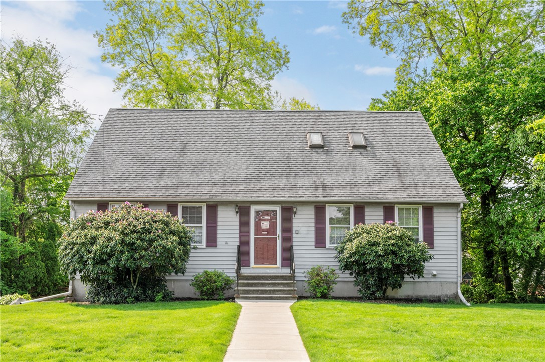 54 Scarborough Road Cumberland, RI 02864 - Photo 1 of 23 Gallery Image 1