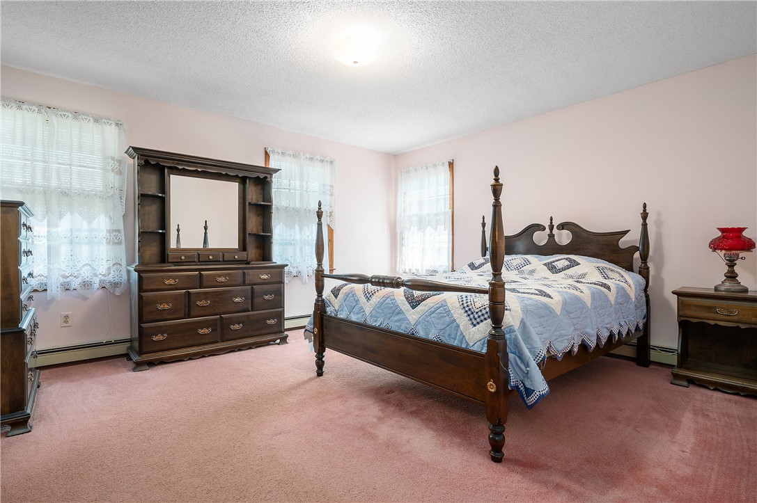 54 Scarborough Road Cumberland, RI 02864 - Photo 12 of 23 Gallery Image 12