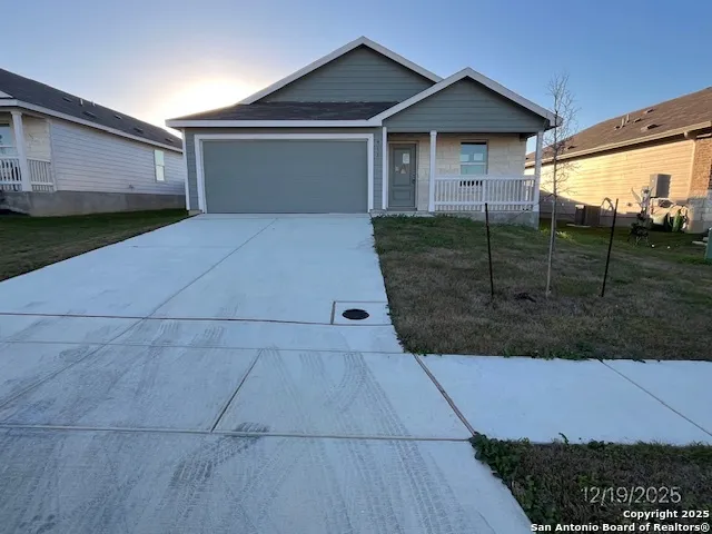 $166,000 | 917 Riviera Court, Seguin, TX 78155