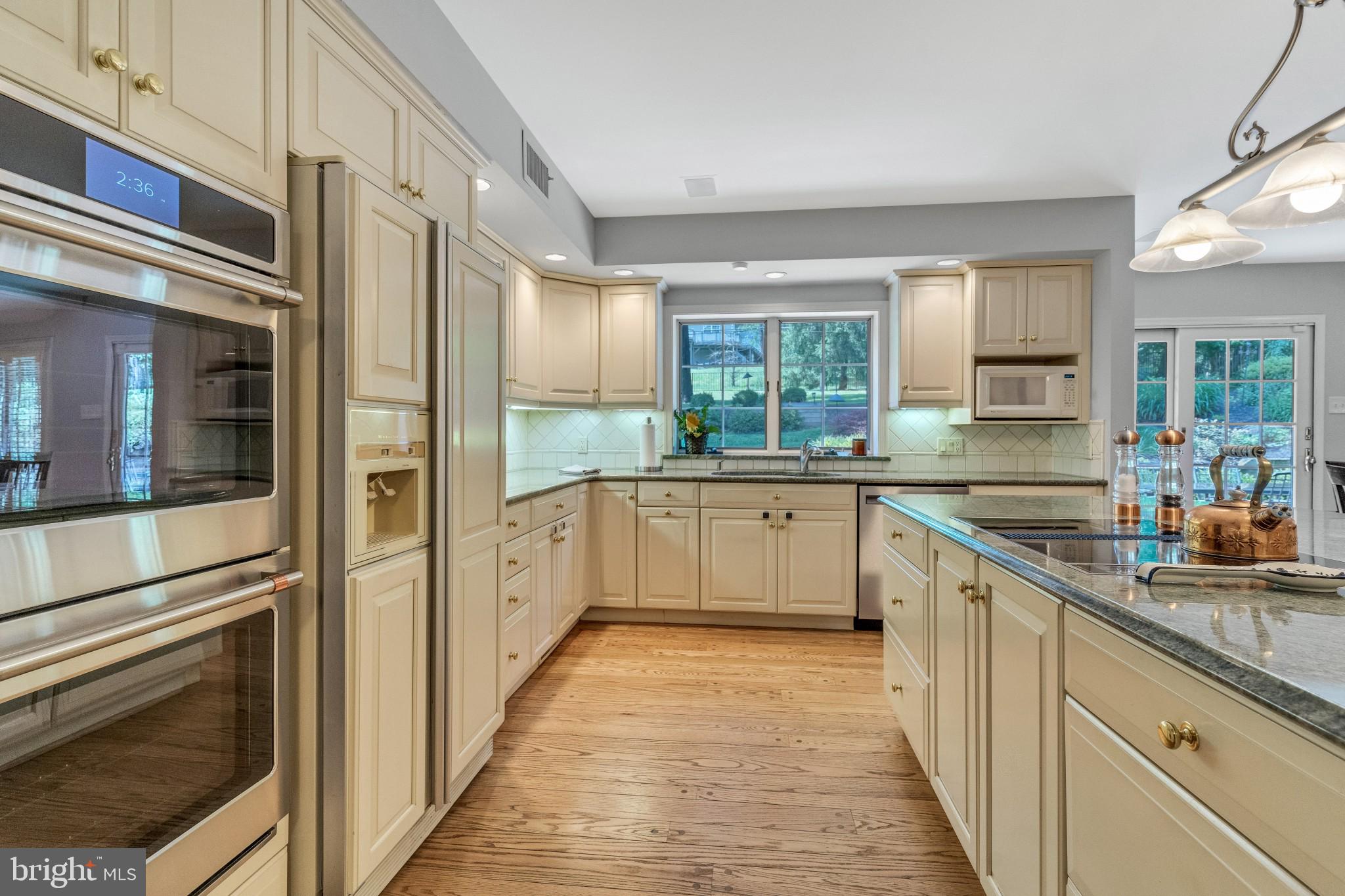 560 Baeder Road Jenkintown, PA 19046 - Photo 11 of 45 NEW DOUBLE OVENS