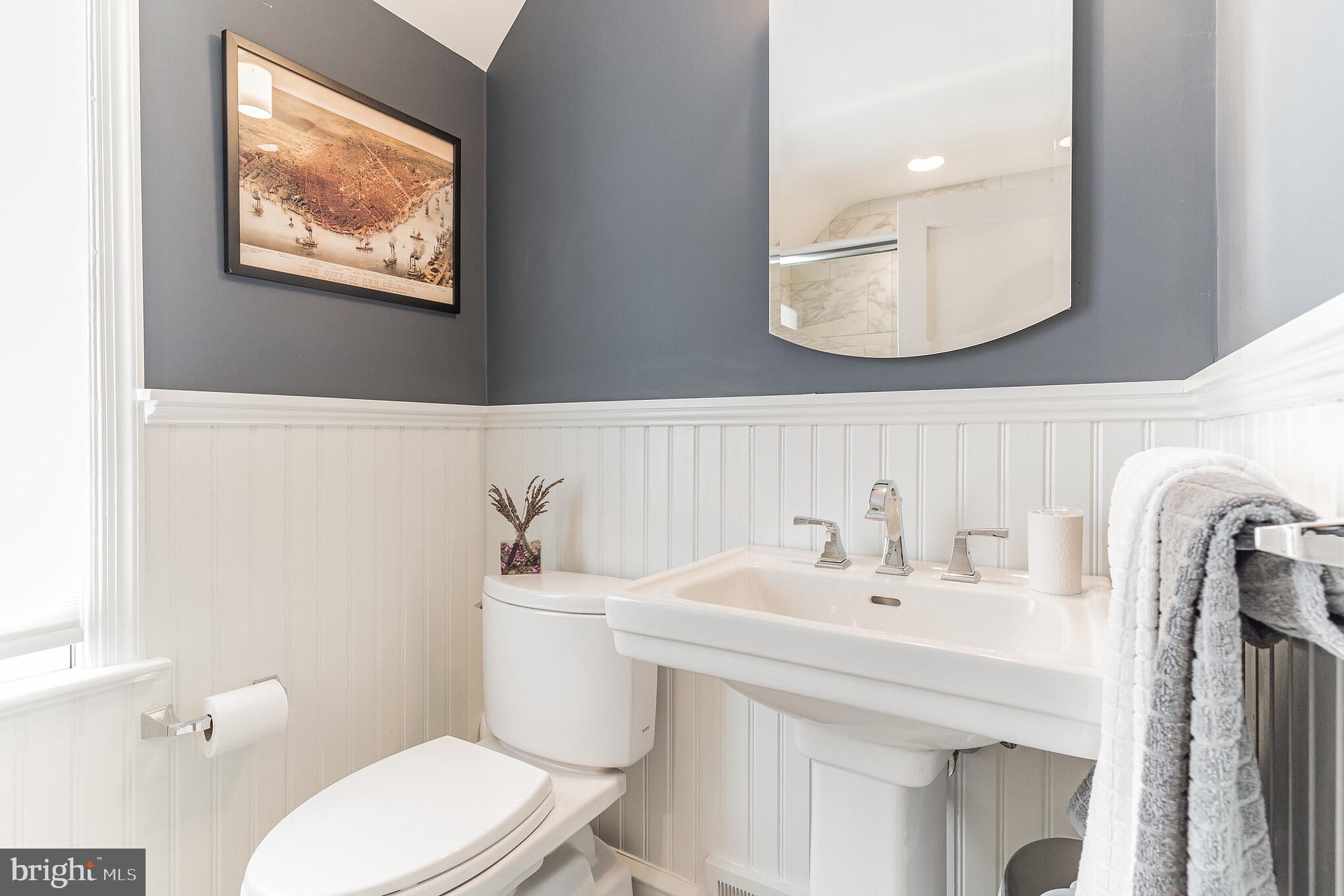 560 Baeder Road Jenkintown, PA 19046 - Photo 30 of 45 NEWER HALL BATH