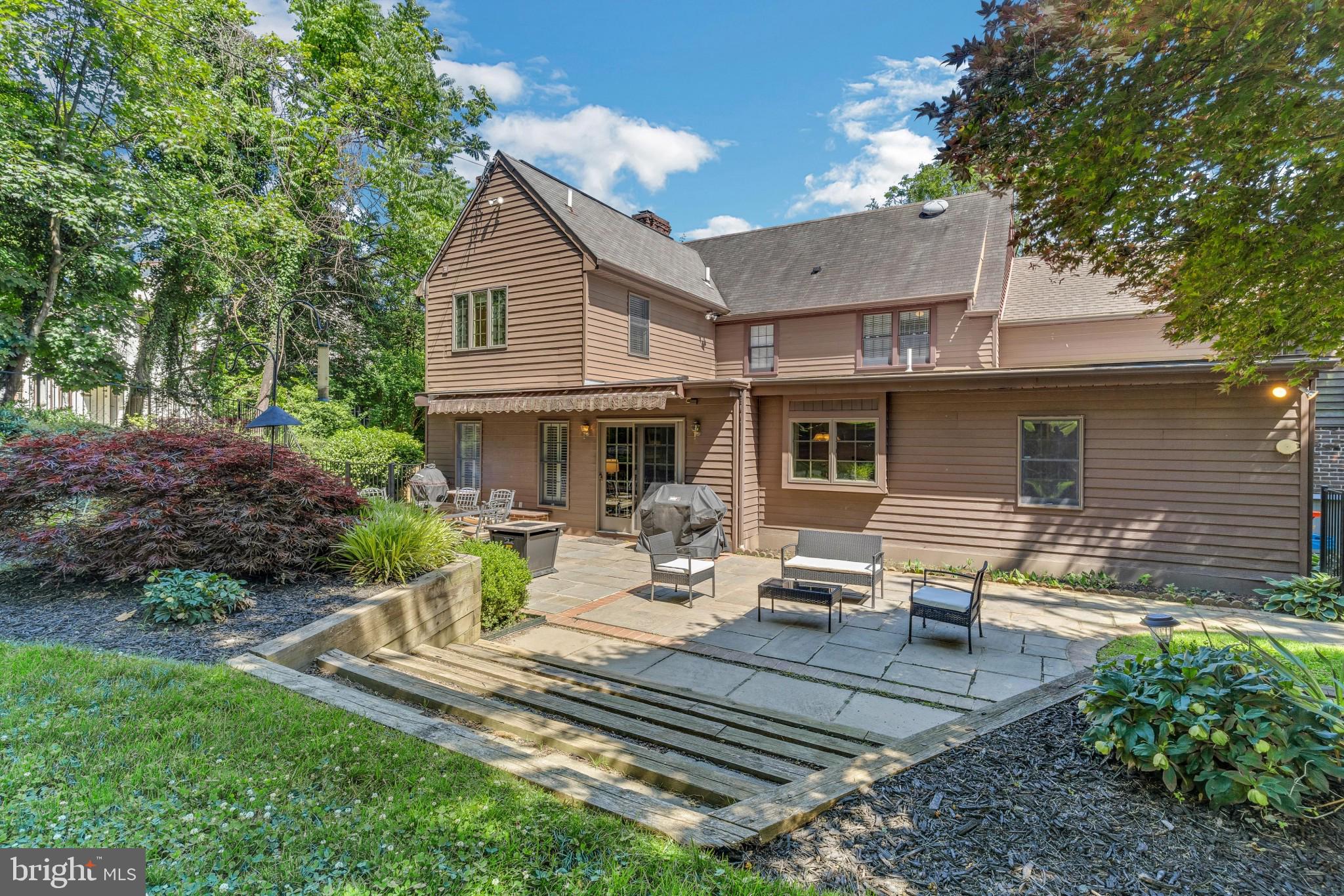 560 Baeder Road Jenkintown, PA 19046 - Photo 33 of 45 EXTERIOR REAR PATIO
