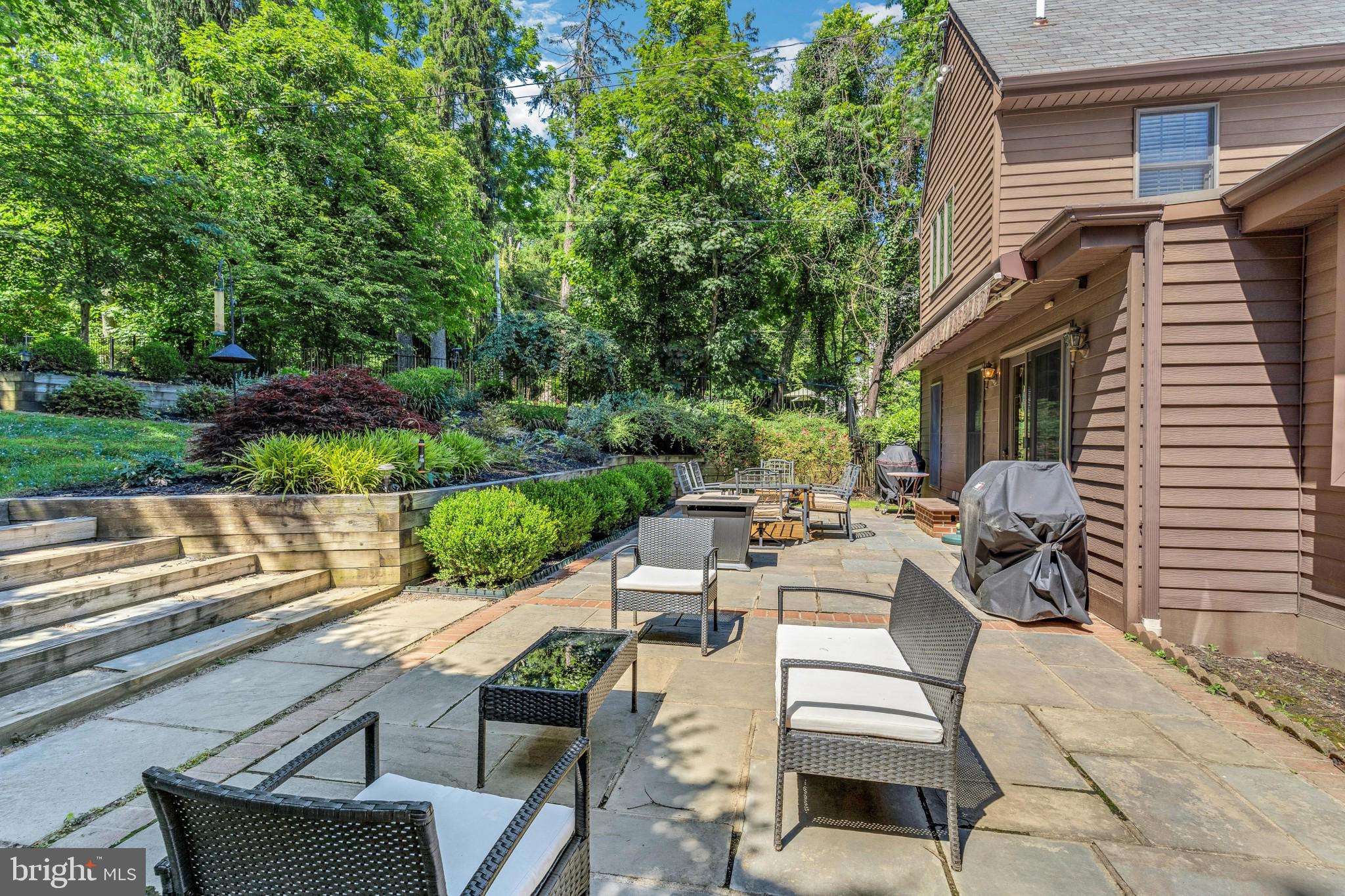 560 Baeder Road Jenkintown, PA 19046 - Photo 4 of 45 SLATE PATION W/ RETRACTABLE AWNING