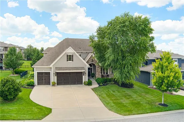 $839,950 | 9405 West 163rd Place, Overland Park, KS 66085