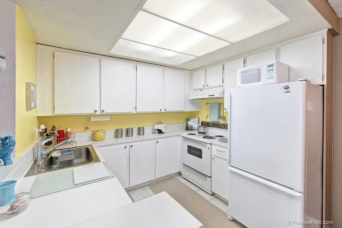 5922 Rancho Mission Road, Unit 69 San Diego, CA 92108 - Photo 6 of 25