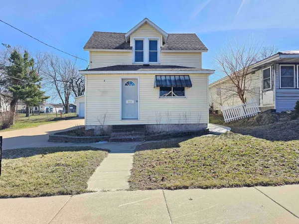 $195,000 | 514 West Benton Street, Tomah, WI 54660