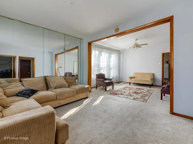 $414,000 | 2712 North Oak Park Avenue, Chicago, IL 60707