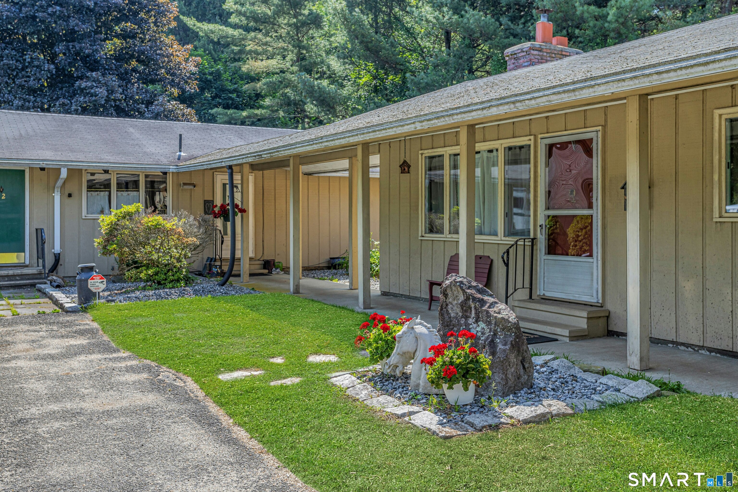 92 Minortown Road Woodbury, CT 06798 - Photo 3 of 33