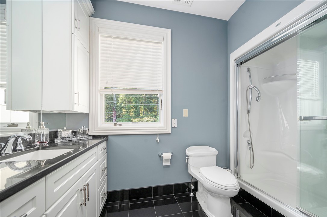 55 Wilbur Road Lincoln, RI 02865 - Photo 21 of 49