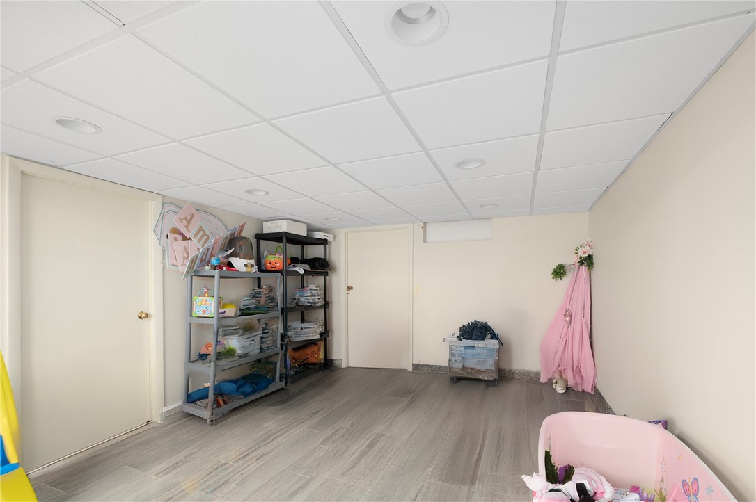 55 Wilbur Road Lincoln, RI 02865 - Photo 27 of 49