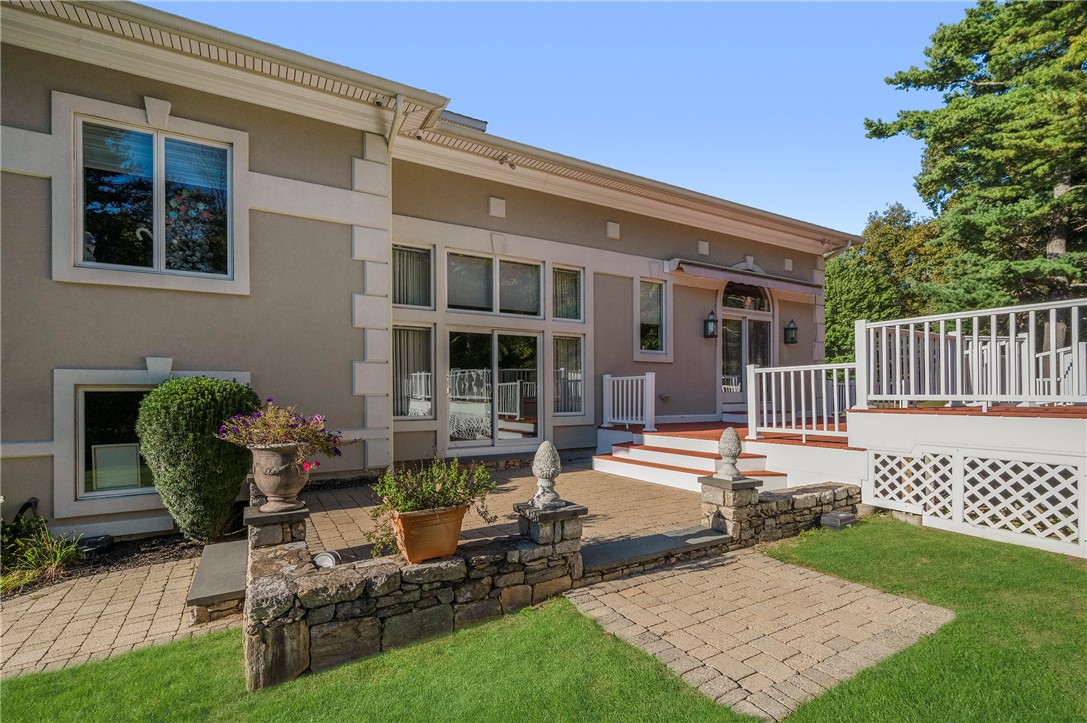 55 Wilbur Road Lincoln, RI 02865 - Photo 32 of 49