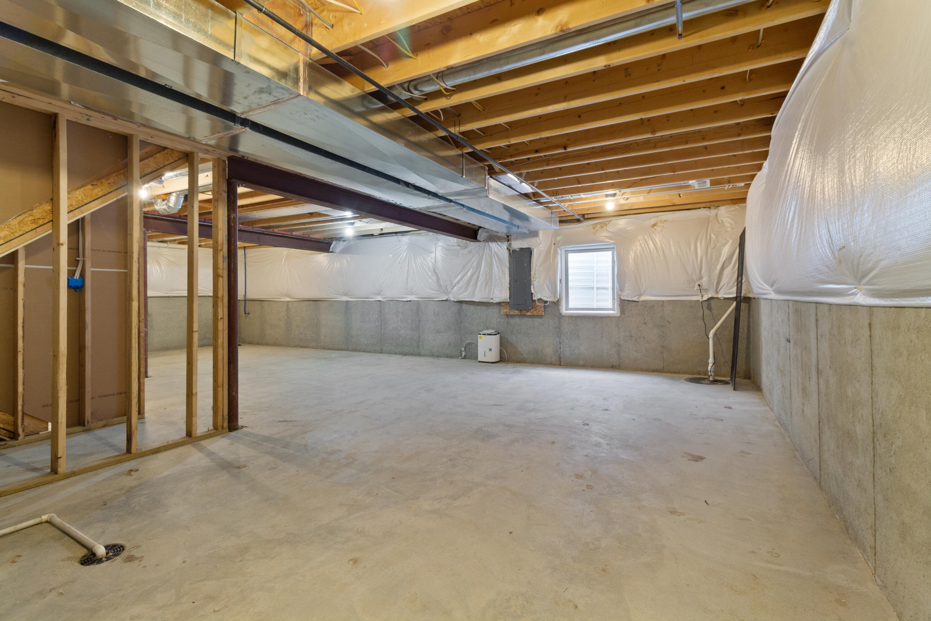 7485 Clark Street Merrillville, IN 46410 - Photo 25 of 26 a view of empty room