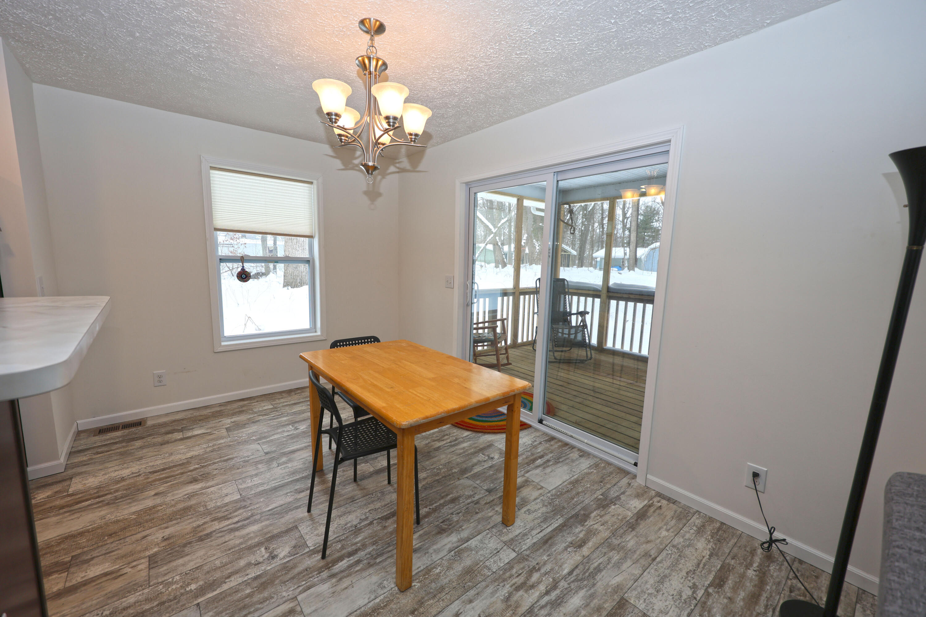 50035 Forest Road Dowagiac, MI 49047 - Photo 17 of 33 Dining Room.