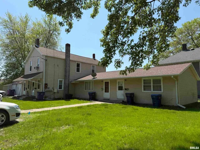 $130,000 | 105-109 Northeast 5th Avenue, Aledo, IL 61231